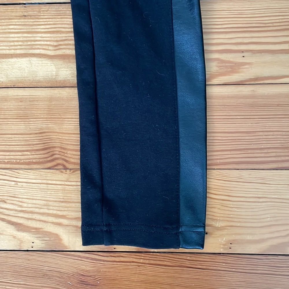 Black Leggings With Leather Details Size M - Picture 2 of 5
